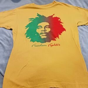 Bob Marley Freedom Fighter T Shirt Yellow Rasta Graphic Size XS